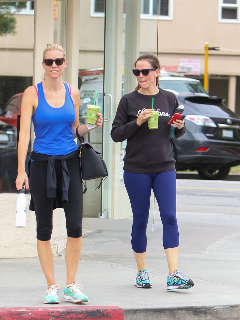 Jennifer Garner Out With a Friend in LA August 2016 | POPSUGAR Celebrity