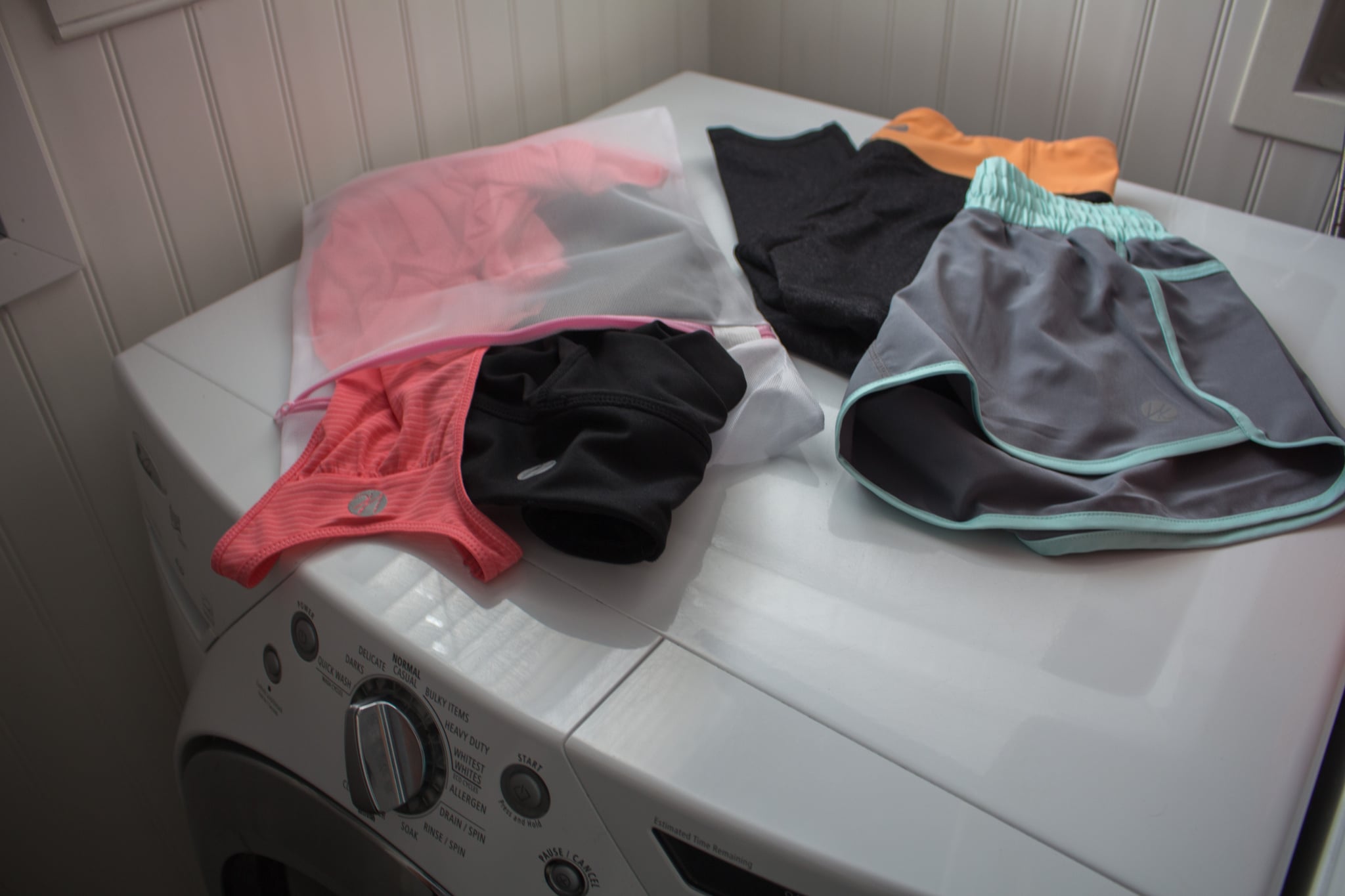 how to wash and dry lululemon leggings